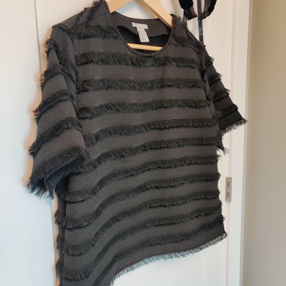 H&M black fringe top, size 8. - Picture 4 of 4